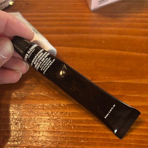 Glossier Makeup Trio with Refresher razors 🪒 refill cartridges - Picture 11 of 13